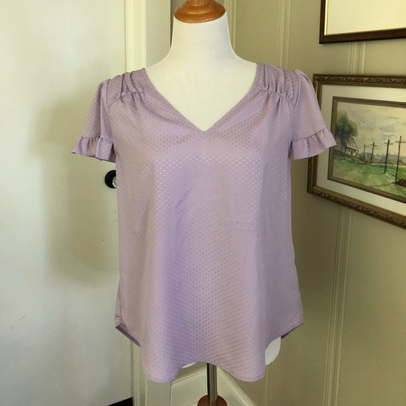 CeCe Tops - CeCe sizeM lavender textured dot blouse